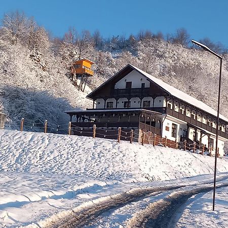 Mosia Dar In Rai Berbesti Exterior foto