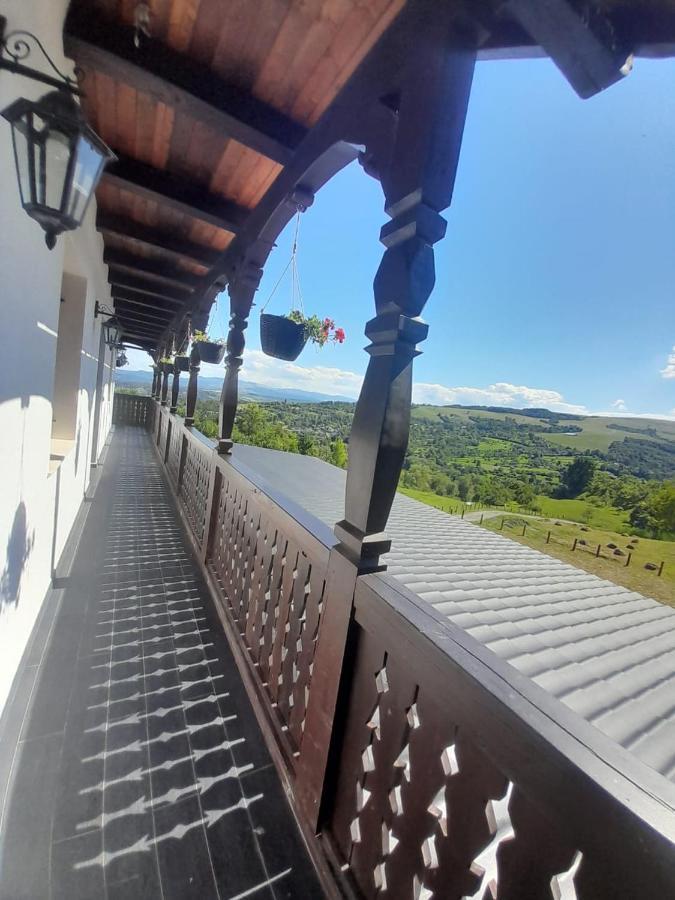 Mosia Dar In Rai Berbesti Exterior foto